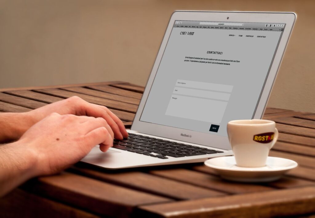 Web Messaging